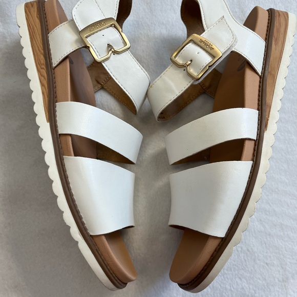 Dr Scholl’s white wedge sandle - Picture 3 of 12